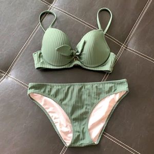 Adorable tie front bikini set